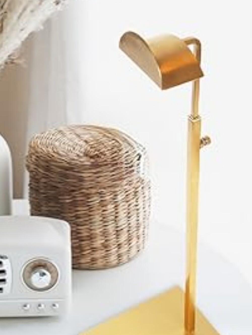Purse Or Bag Stand In Gold Color For Display Selling Posh